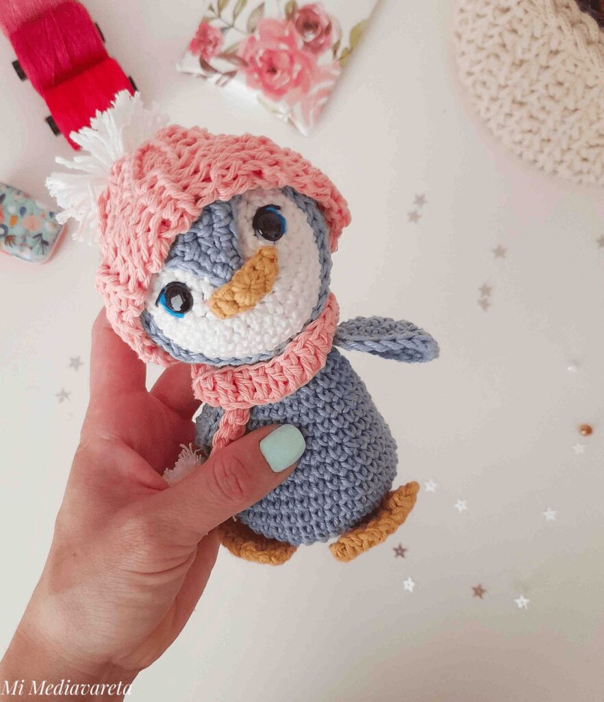 Pingüino amigurumi paso a paso